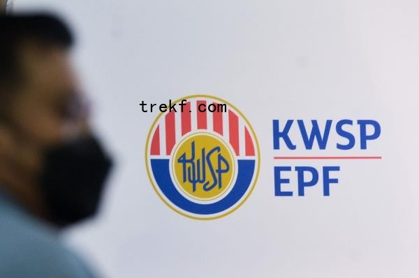 The Employees’ Provident Fund has developed the Retirement Income Adequacy (RIA) f<em></em>ramework to guide Malaysians in ensuring a comfortable retirement. — Picture by Miera Zulyana