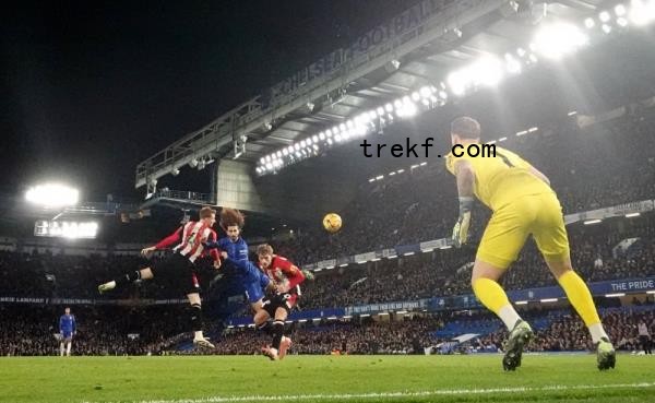 Chelsea<em></em>'s Marc Cucurella scores their first goal past Brentford<em></em>'s Mark Flekken. — Reuters pic